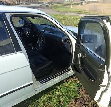 Білий БМВ 5 Серія, об'ємом двигуна 2 л та пробігом 350 тис. км за 2600 $, фото 20 на Automoto.ua