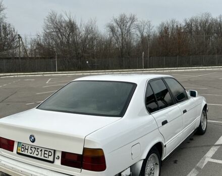 Білий БМВ 5 Серія, об'ємом двигуна 2 л та пробігом 303 тис. км за 1850 $, фото 4 на Automoto.ua
