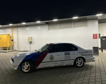 Белый БМВ 5 Серия, объемом двигателя 2.5 л и пробегом 474 тыс. км за 3750 $, фото 2 на Automoto.ua