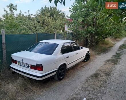 Білий БМВ 5 Серія, об'ємом двигуна 2 л та пробігом 340 тис. км за 3050 $, фото 10 на Automoto.ua