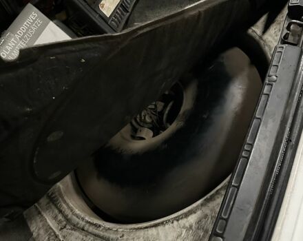 Белый БМВ 5 Серия, объемом двигателя 2.5 л и пробегом 474 тыс. км за 3750 $, фото 22 на Automoto.ua