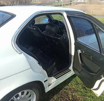 Білий БМВ 5 Серія, об'ємом двигуна 2 л та пробігом 350 тис. км за 2600 $, фото 18 на Automoto.ua