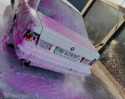 Білий БМВ 5 Серія, об'ємом двигуна 2 л та пробігом 340 тис. км за 3050 $, фото 5 на Automoto.ua