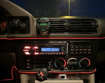 Белый БМВ 5 Серия, объемом двигателя 2.5 л и пробегом 474 тыс. км за 3750 $, фото 18 на Automoto.ua