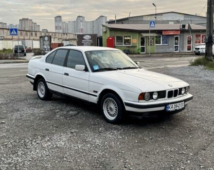 Белый БМВ 5 Серия, объемом двигателя 1.6 л и пробегом 258 тыс. км за 2350 $, фото 3 на Automoto.ua