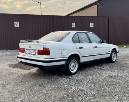 Белый БМВ 5 Серия, объемом двигателя 1.6 л и пробегом 258 тыс. км за 2350 $, фото 7 на Automoto.ua