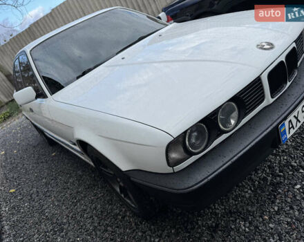 Білий БМВ 5 Серія, об'ємом двигуна 1.99 л та пробігом 320 тис. км за 4999 $, фото 12 на Automoto.ua