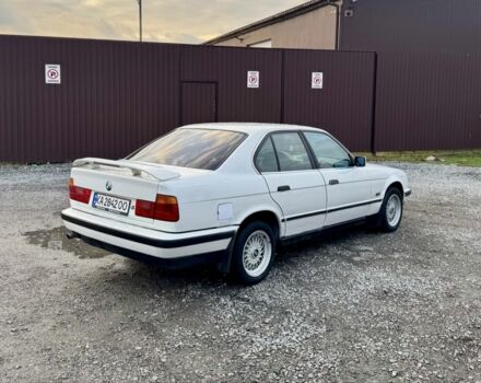 Белый БМВ 5 Серия, объемом двигателя 1.6 л и пробегом 258 тыс. км за 2350 $, фото 6 на Automoto.ua