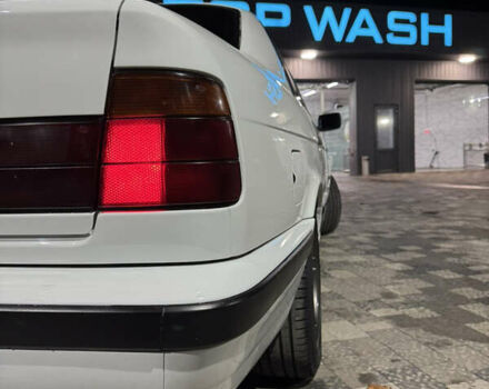 Білий БМВ 5 Серія, об'ємом двигуна 1.99 л та пробігом 320 тис. км за 4999 $, фото 7 на Automoto.ua