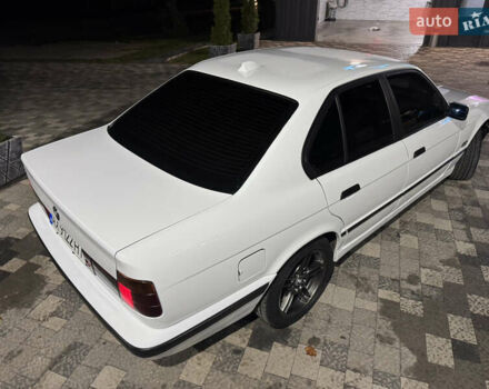 Білий БМВ 5 Серія, об'ємом двигуна 1.99 л та пробігом 320 тис. км за 4999 $, фото 41 на Automoto.ua