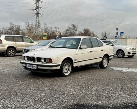 Белый БМВ 5 Серия, объемом двигателя 1.6 л и пробегом 258 тыс. км за 2350 $, фото 2 на Automoto.ua