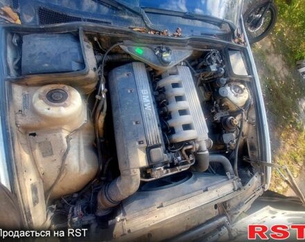 Білий БМВ 5 Серія, об'ємом двигуна 2.5 л та пробігом 200 тис. км за 2500 $, фото 6 на Automoto.ua