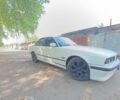 Белый БМВ 5 Серия, объемом двигателя 2 л и пробегом 130 тыс. км за 2600 $, фото 2 на Automoto.ua