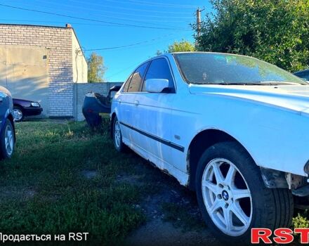 Белый БМВ 5 Серия, объемом двигателя 2 л и пробегом 400 тыс. км за 2000 $, фото 1 на Automoto.ua