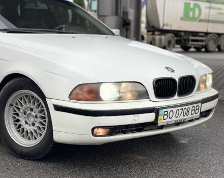 Білий БМВ 5 Серія, об'ємом двигуна 2.5 л та пробігом 350 тис. км за 3000 $, фото 3 на Automoto.ua