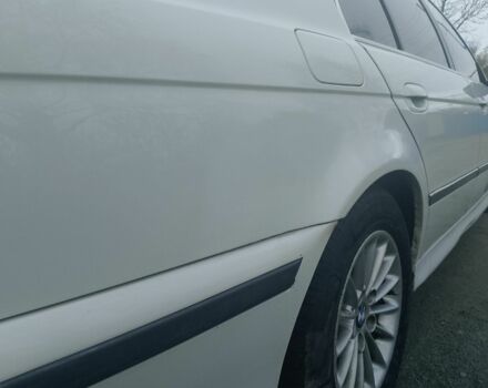 Белый БМВ 5 Серия, объемом двигателя 2.5 л и пробегом 450 тыс. км за 4200 $, фото 6 на Automoto.ua