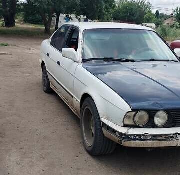 Білий БМВ 5 Серія, об'ємом двигуна 2 л та пробігом 535 тис. км за 1600 $, фото 1 на Automoto.ua