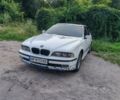 Білий БМВ 5 Серія, об'ємом двигуна 3.5 л та пробігом 320 тис. км за 3300 $, фото 1 на Automoto.ua