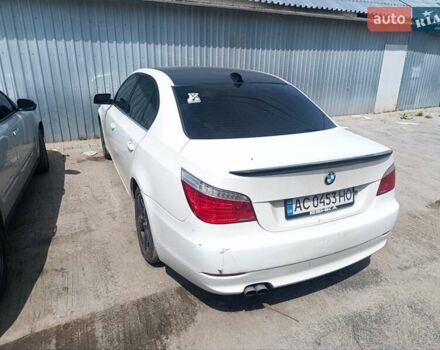 Белый БМВ 5 Серия, объемом двигателя 3 л и пробегом 248 тыс. км за 5799 $, фото 1 на Automoto.ua