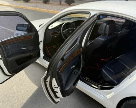 Белый БМВ 5 Серия, объемом двигателя 2.5 л и пробегом 220 тыс. км за 7000 $, фото 7 на Automoto.ua