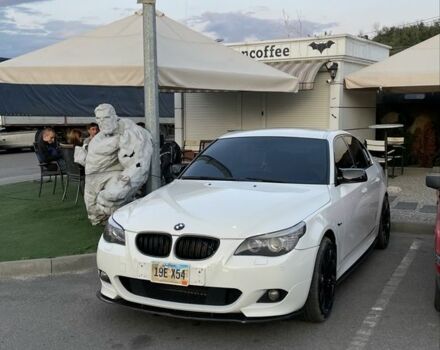 Белый БМВ 5 Серия, объемом двигателя 3 л и пробегом 290 тыс. км за 10500 $, фото 17 на Automoto.ua