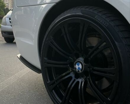 Белый БМВ 5 Серия, объемом двигателя 3 л и пробегом 290 тыс. км за 10500 $, фото 12 на Automoto.ua