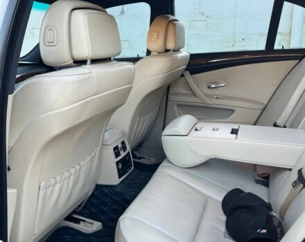 Белый БМВ 5 Серия, объемом двигателя 3 л и пробегом 290 тыс. км за 10500 $, фото 22 на Automoto.ua