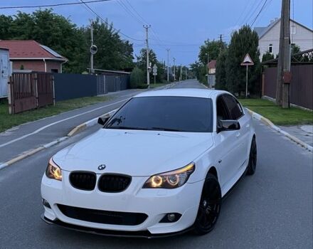 Белый БМВ 5 Серия, объемом двигателя 3 л и пробегом 290 тыс. км за 10500 $, фото 3 на Automoto.ua
