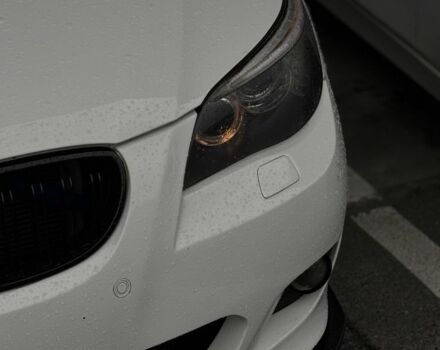 Белый БМВ 5 Серия, объемом двигателя 3 л и пробегом 290 тыс. км за 10500 $, фото 9 на Automoto.ua