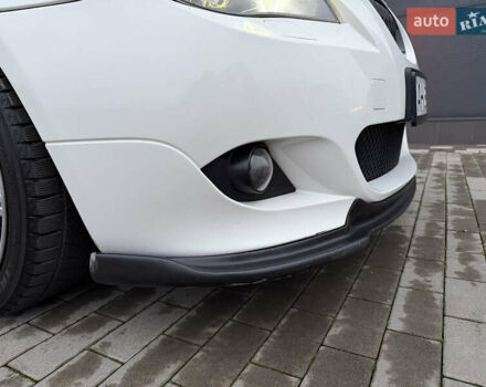 Белый БМВ 5 Серия, объемом двигателя 3 л и пробегом 333 тыс. км за 18500 $, фото 9 на Automoto.ua