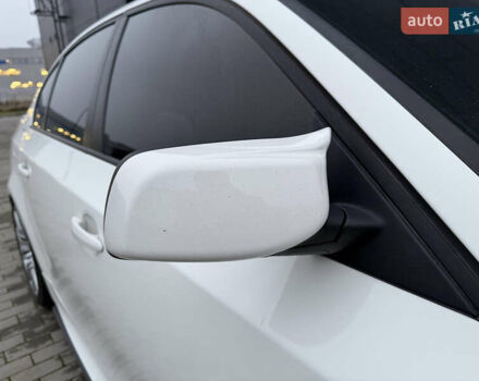 Белый БМВ 5 Серия, объемом двигателя 3 л и пробегом 333 тыс. км за 18500 $, фото 6 на Automoto.ua