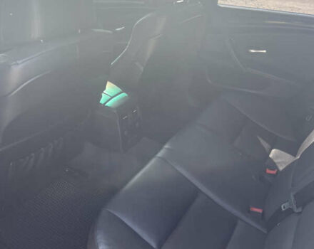 Белый БМВ 5 Серия, объемом двигателя 3 л и пробегом 239 тыс. км за 11000 $, фото 5 на Automoto.ua