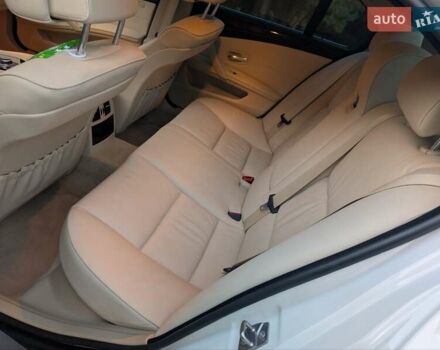 Білий БМВ 5 Серія, об'ємом двигуна 3 л та пробігом 54 тис. км за 14700 $, фото 34 на Automoto.ua