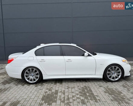 Белый БМВ 5 Серия, объемом двигателя 3 л и пробегом 333 тыс. км за 18500 $, фото 7 на Automoto.ua