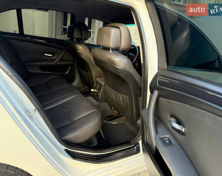 Белый БМВ 5 Серия, объемом двигателя 2 л и пробегом 276 тыс. км за 9850 $, фото 24 на Automoto.ua