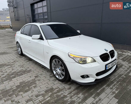 Белый БМВ 5 Серия, объемом двигателя 3 л и пробегом 333 тыс. км за 18500 $, фото 3 на Automoto.ua