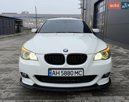 Белый БМВ 5 Серия, объемом двигателя 3 л и пробегом 333 тыс. км за 18500 $, фото 1 на Automoto.ua