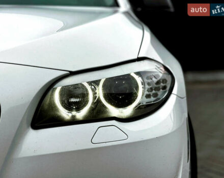 Белый БМВ 5 Серия, объемом двигателя 2.99 л и пробегом 280 тыс. км за 13600 $, фото 10 на Automoto.ua