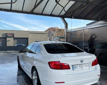 Білий БМВ 5 Серія, об'ємом двигуна 3 л та пробігом 300 тис. км за 9999 $, фото 2 на Automoto.ua