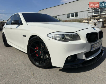 Белый БМВ 5 Серия, объемом двигателя 2.99 л и пробегом 155 тыс. км за 17900 $, фото 4 на Automoto.ua