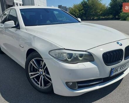 Белый БМВ 5 Серия, объемом двигателя 2.99 л и пробегом 181 тыс. км за 11300 $, фото 2 на Automoto.ua