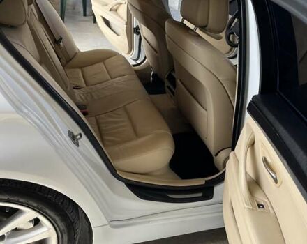 Білий БМВ 5 Серія, об'ємом двигуна 2.99 л та пробігом 275 тис. км за 18000 $, фото 4 на Automoto.ua