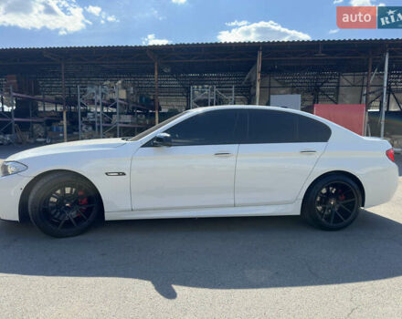 Белый БМВ 5 Серия, объемом двигателя 2.99 л и пробегом 155 тыс. км за 17900 $, фото 3 на Automoto.ua