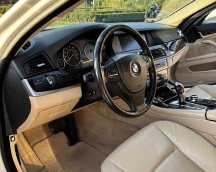 Белый БМВ 5 Серия, объемом двигателя 3 л и пробегом 286 тыс. км за 12500 $, фото 14 на Automoto.ua