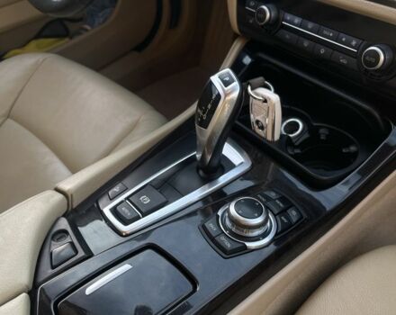 Белый БМВ 5 Серия, объемом двигателя 3 л и пробегом 286 тыс. км за 12500 $, фото 8 на Automoto.ua