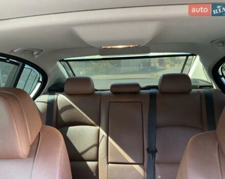 Белый БМВ 5 Серия, объемом двигателя 2.99 л и пробегом 155 тыс. км за 17900 $, фото 10 на Automoto.ua