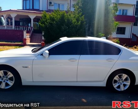 Білий БМВ 5 Серія, об'ємом двигуна 3 л та пробігом 200 тис. км за 12000 $, фото 3 на Automoto.ua