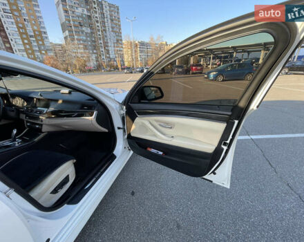 Білий БМВ 5 Серія, об'ємом двигуна 2 л та пробігом 272 тис. км за 14000 $, фото 2 на Automoto.ua