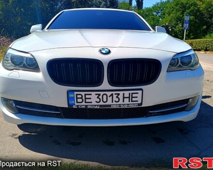 Білий БМВ 5 Серія, об'ємом двигуна 3 л та пробігом 200 тис. км за 12000 $, фото 1 на Automoto.ua