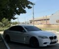 Белый БМВ 5 Серия, объемом двигателя 3 л и пробегом 235 тыс. км за 13384 $, фото 1 на Automoto.ua